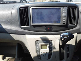DAIHATSU MIRA E S 2012