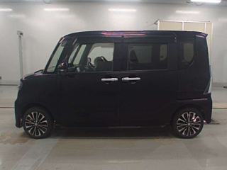 DAIHATSU TANTO 2020