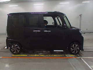 DAIHATSU TANTO 2024