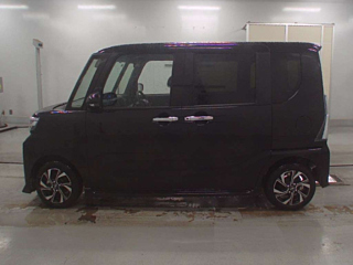 DAIHATSU TANTO 2024