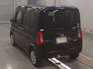 DAIHATSU TANTO 2018
