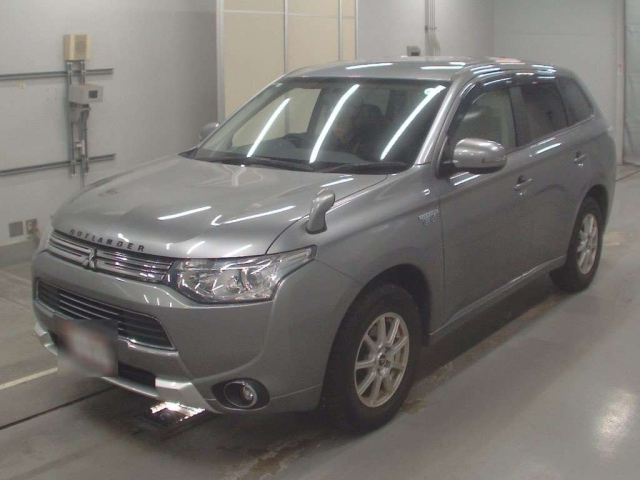 MITSUBISHI OUTLANDER PHEV 2014