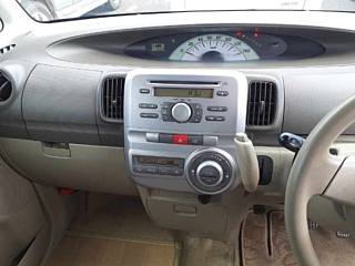DAIHATSU TANTO 2010