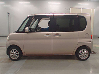 DAIHATSU TANTO 2010