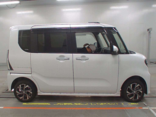 DAIHATSU TANTO 2019