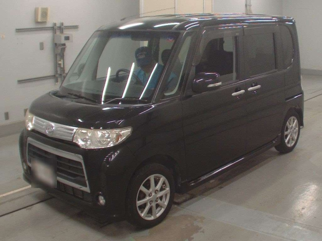 DAIHATSU TANTO 2010