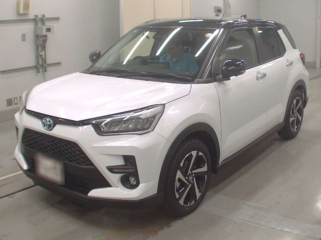 TOYOTA RAIZE 2025