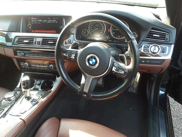 BMW 5 SERIES 2016