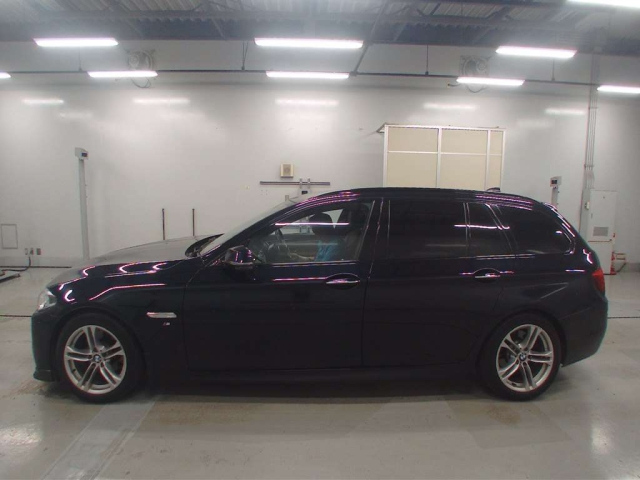 BMW 5 SERIES 2016