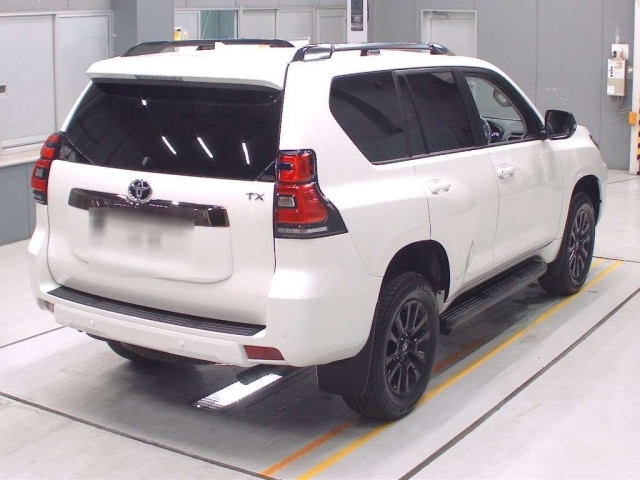 TOYOTA LAND CRUISER PRADO 2021