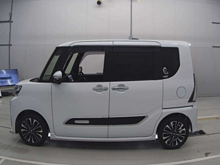 DAIHATSU TANTO 2024