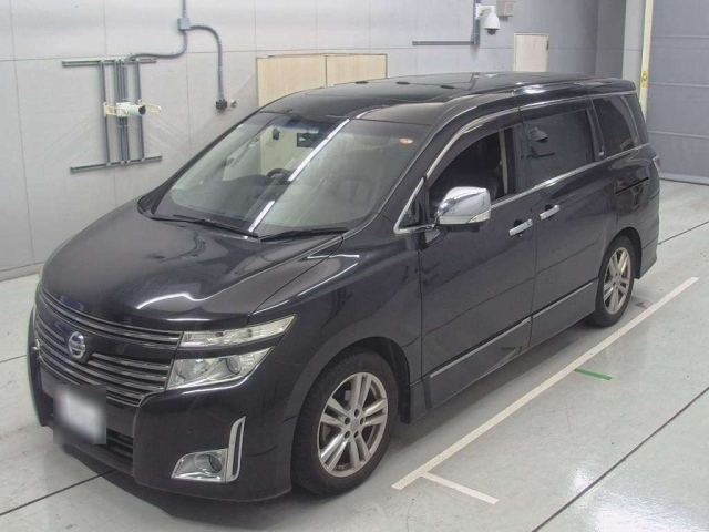 NISSAN ELGRAND 2011