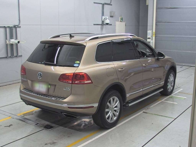 VOLKSWAGEN TOUAREG 2016