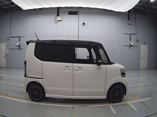 HONDA N BOX 2017