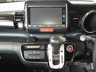 HONDA N BOX 2017