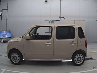 DAIHATSU MIRA 2010