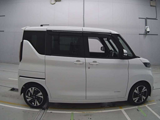 NISSAN ROOX 2020