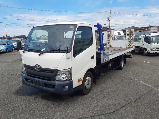 TOYOTA DYNA 2012