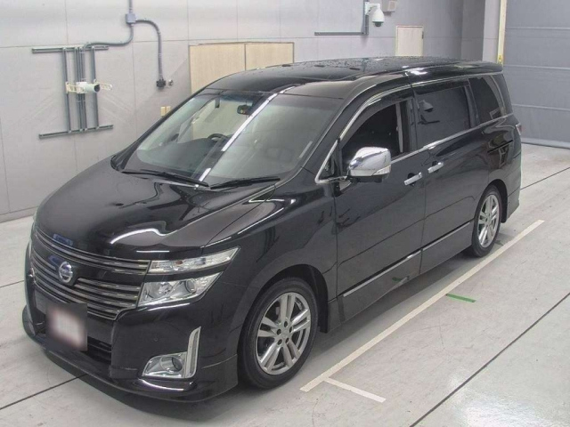 NISSAN ELGRAND 2010