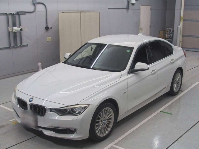 BMW 3 SERIES 2013