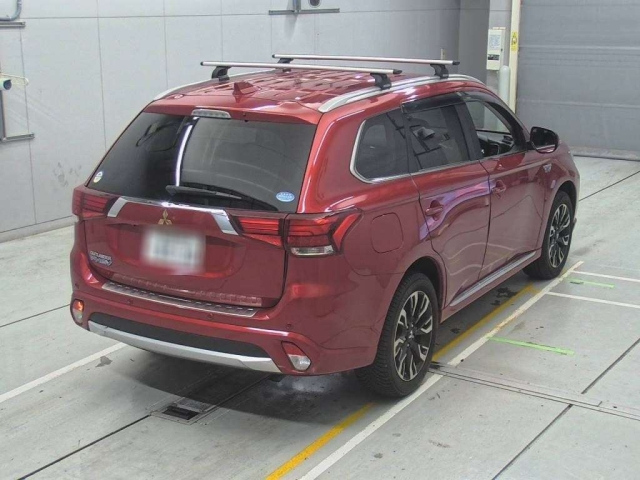 MITSUBISHI OUTLANDER PHEV 2015