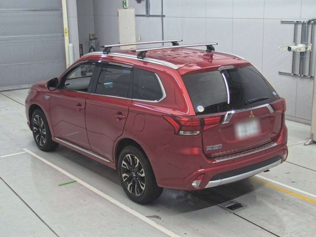 MITSUBISHI OUTLANDER PHEV 2015