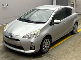 TOYOTA AQUA 2012