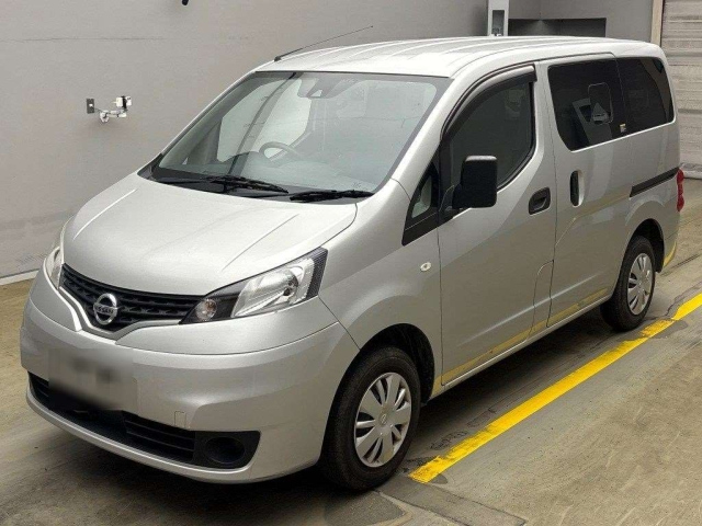 NISSAN NV200 2020