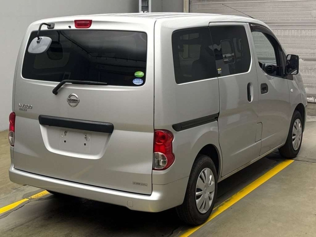 NISSAN NV200 2020