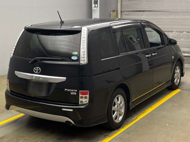 TOYOTA ISIS 2014