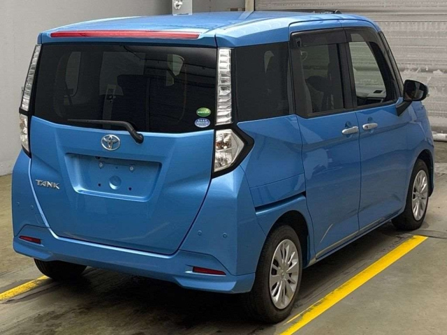 TOYOTA TANK 2020