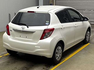 TOYOTA VITZ 2013