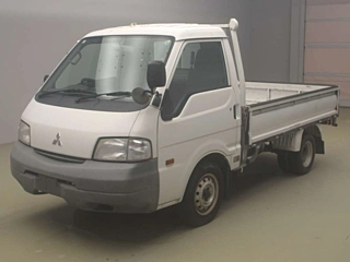 MITSUBISHI DELICA TRUCK 2010