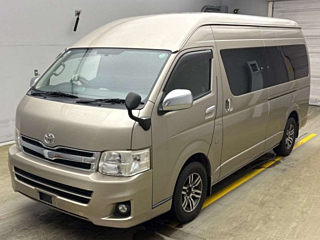 TOYOTA HIACE 2011