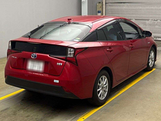 TOYOTA PRIUS 2019
