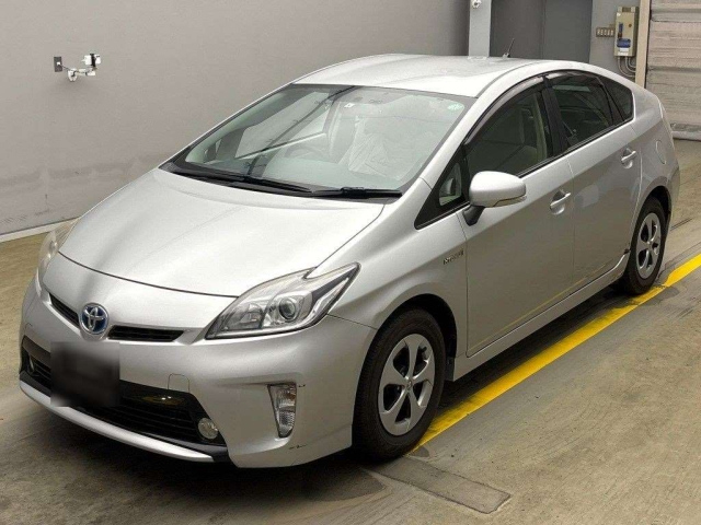 TOYOTA PRIUS 2013