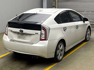 TOYOTA PRIUS 2013