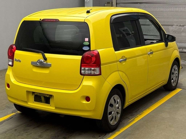 TOYOTA PORTE 2014