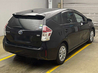 TOYOTA PRIUS ALPHA 2020