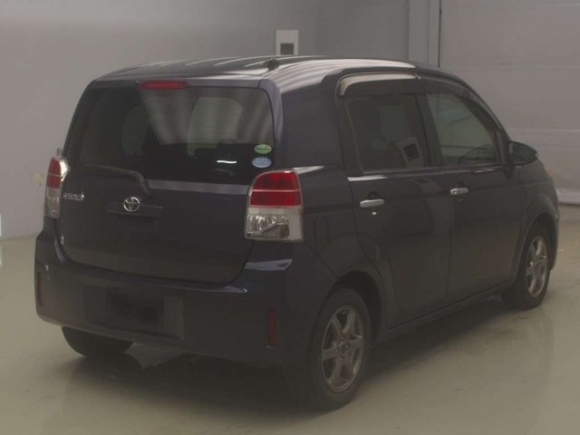 TOYOTA SPADE 2014