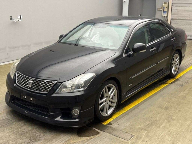 TOYOTA CROWN 2010