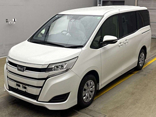 TOYOTA NOAH 2021