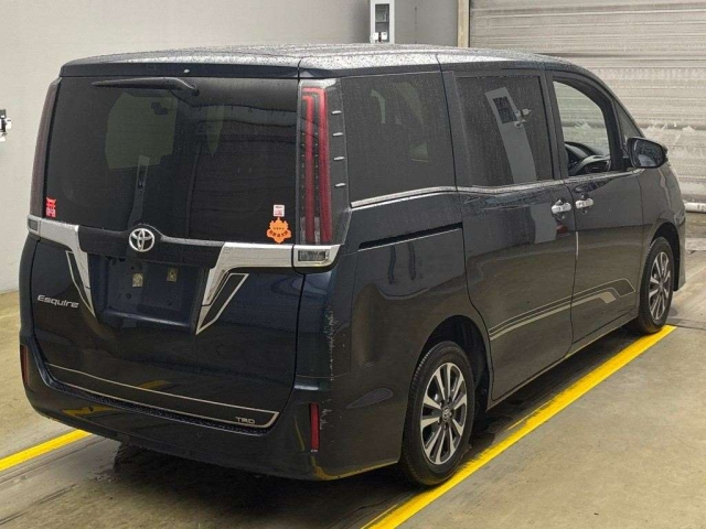 TOYOTA ESQUIRE 2021