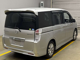 HONDA STEP WAGON 2010