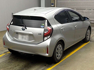 TOYOTA AQUA 2019