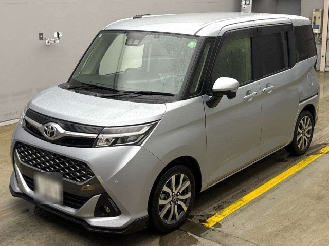 TOYOTA TANK 2019