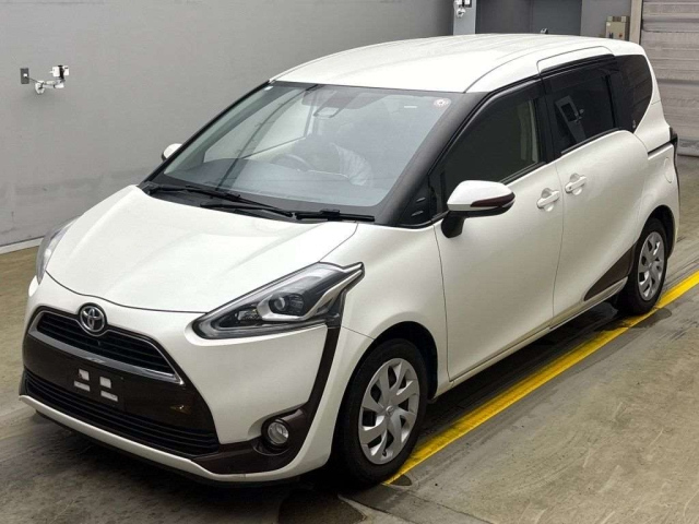 TOYOTA SIENTA 2016