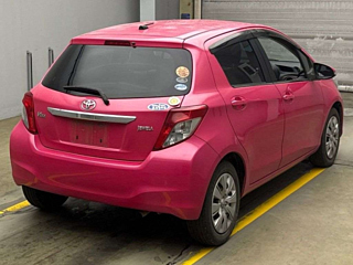 TOYOTA VITZ 2014