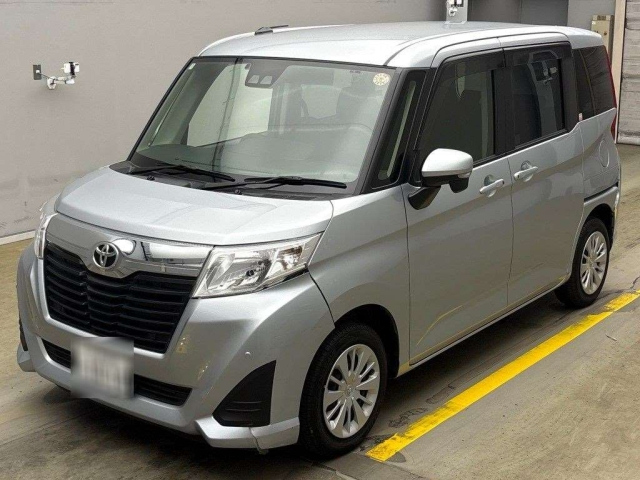 TOYOTA ROOMY 2020
