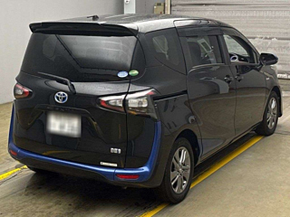 TOYOTA SIENTA 2016